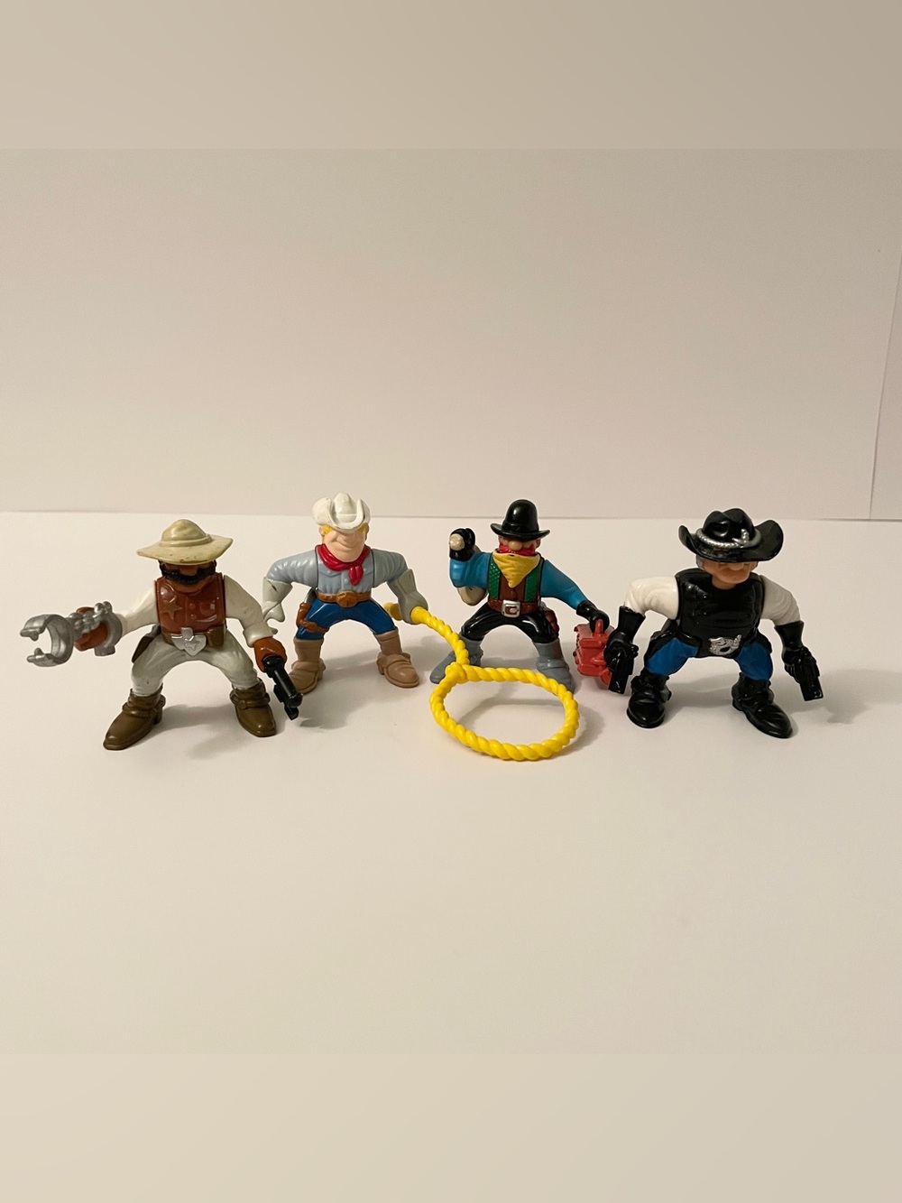 Vintage 1996 Fisher-Price Great Adventures Wild West Cowboy Action Figures x4